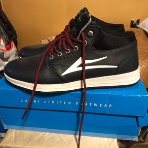 Griffin Boot navy blue sz10 because Griffins run small so it’s really for a 9.5